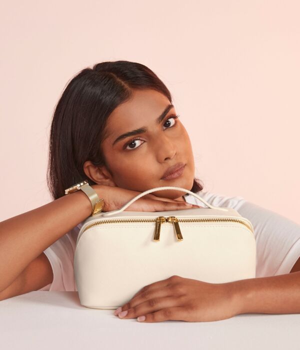 Boutique Open Flat Accessory Case Thumbnail