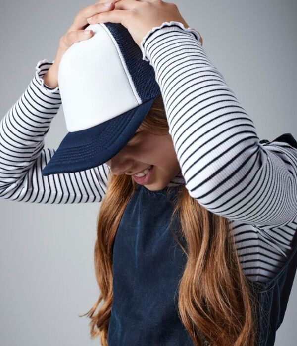 Junior Vintage Snapback Trucker Thumbnail