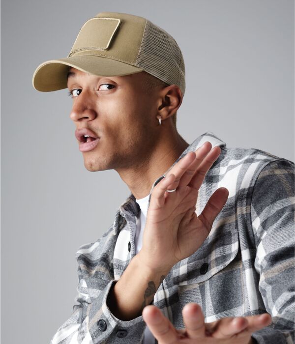 Patch Snapback Trucker Thumbnail