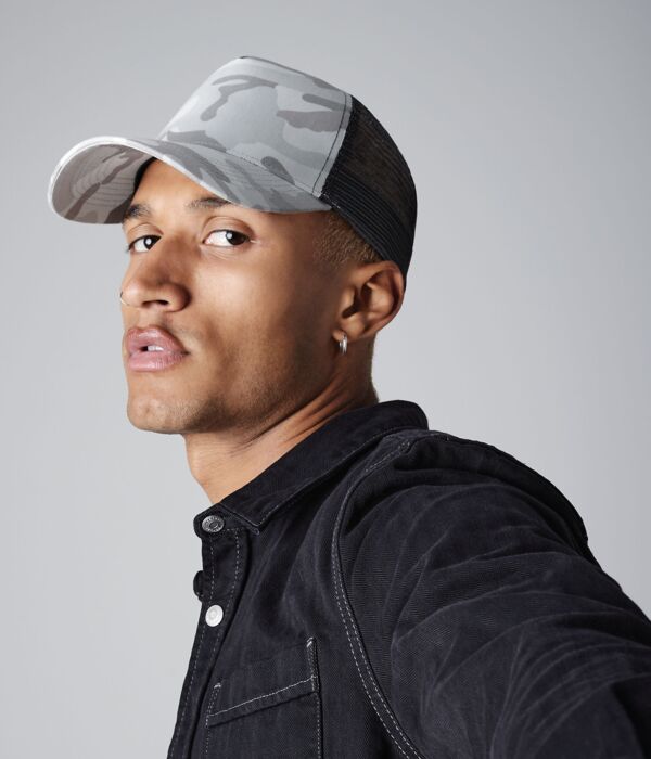 Camo Snapback Trucker Thumbnail
