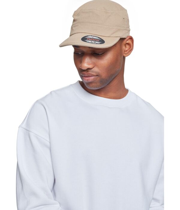 5 Panel Curved Classic Snapback Thumbnail
