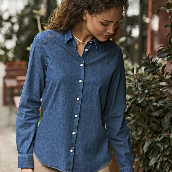 Women’s Denim Shirt Thumbnail