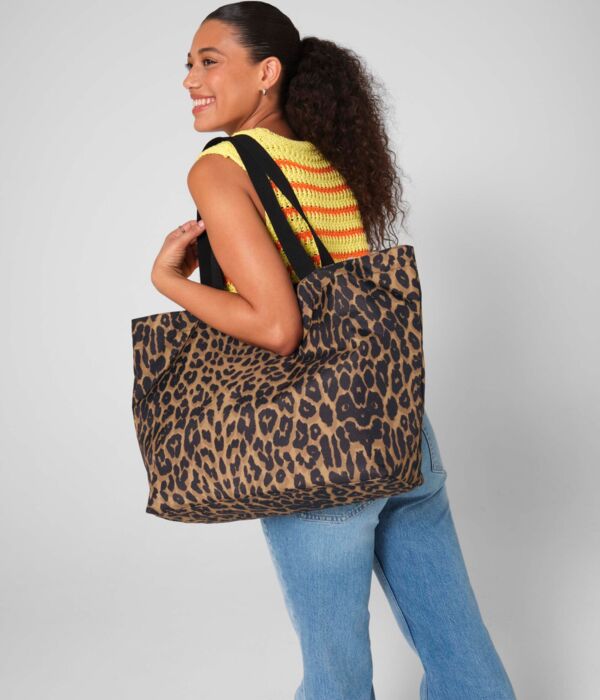 Leopard Print Carryall Tote Bag Thumbnail