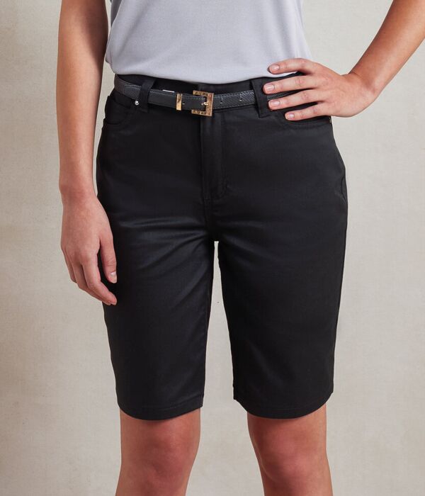 Women’s performance chino shorts Thumbnail